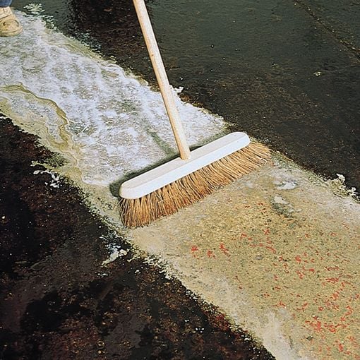 Watco Concroff środek do czyszczenia betonu - obrazek 2